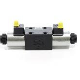 Hydraulisches Wegeventil  Neu OVP
